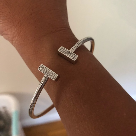 T Cuff Link Bracelet - Picture 2 of 11